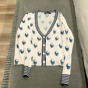 360 Cashmere Skull Sweater - size S